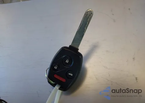 2010 Honda Accord 2.4 Ex-L z USA, uszkodzony, nr VIN 1HGCP2F84AA161384